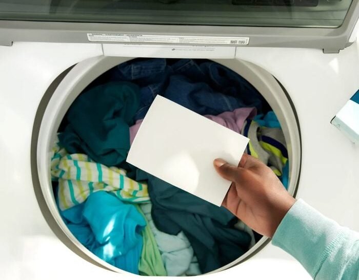 Do Laundry Detergent Sheets Leave Residue on Clothes?