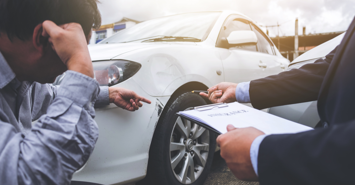 Navigating Insurance Claims: How a Car Accident Lawyer Can Help You